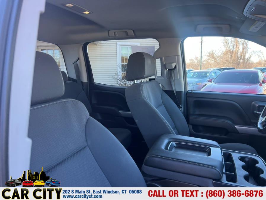 2018 Chevrolet Silverado 1500 4WD Crew Cab 143.5" LT w/1LT, available for sale in East Windsor, Connecticut | Car City LLC. East Windsor, Connecticut 2018 Chevrolet Silverado 1500 4WD Crew Cab 143.5" LT w/1LT, available for sale in East Windsor, Connecticut | Car City LLC. East Windsor, Connecticut