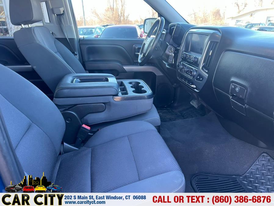 2018 Chevrolet Silverado 1500 4WD Crew Cab 143.5" LT w/1LT, available for sale in East Windsor, Connecticut | Car City LLC. East Windsor, Connecticut 2018 Chevrolet Silverado 1500 4WD Crew Cab 143.5" LT w/1LT, available for sale in East Windsor, Connecticut | Car City LLC. East Windsor, Connecticut