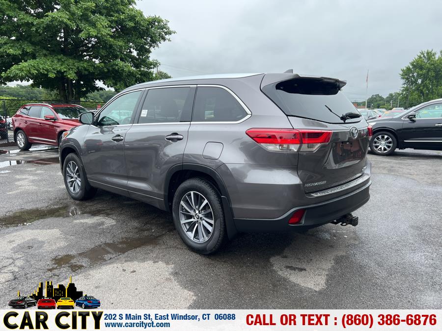 2017 Toyota Highlander XLE V6 AWD (Natl), available for sale in East Windsor, Connecticut | Car City LLC. East Windsor, Connecticut 2017 Toyota Highlander XLE V6 AWD (Natl), available for sale in East Windsor, Connecticut | Car City LLC. East Windsor, Connecticut