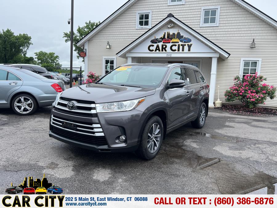 2017 Toyota Highlander XLE V6 AWD (Natl), available for sale in East Windsor, Connecticut | Car City LLC. East Windsor, Connecticut 2017 Toyota Highlander XLE V6 AWD (Natl), available for sale in East Windsor, Connecticut | Car City LLC. East Windsor, Connecticut