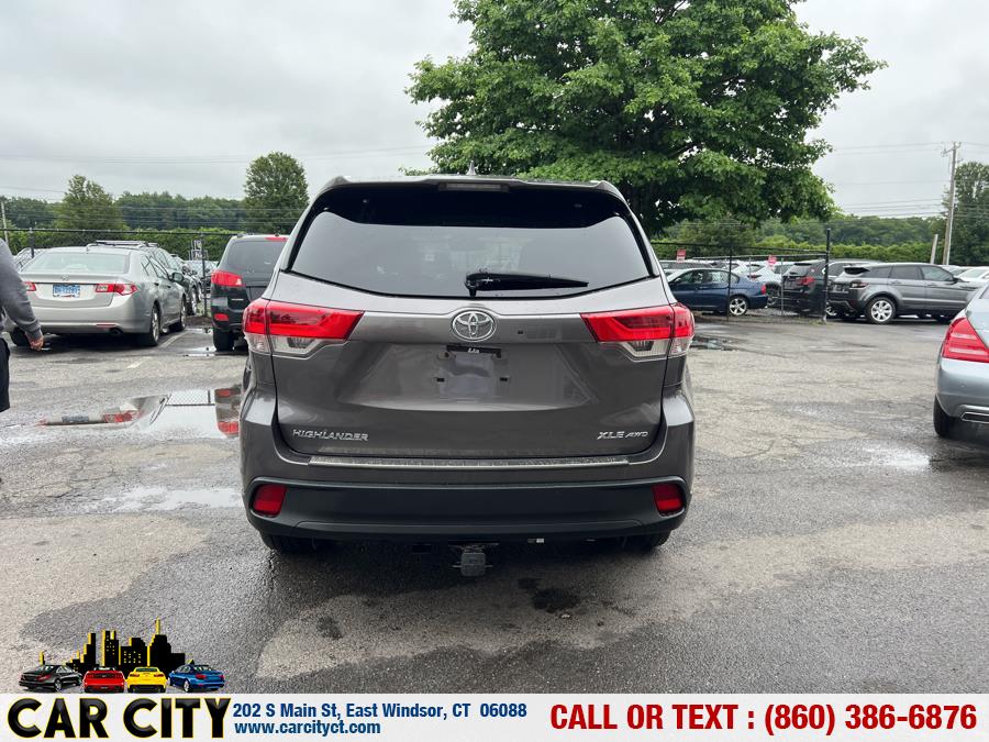 2017 Toyota Highlander XLE V6 AWD (Natl), available for sale in East Windsor, Connecticut | Car City LLC. East Windsor, Connecticut 2017 Toyota Highlander XLE V6 AWD (Natl), available for sale in East Windsor, Connecticut | Car City LLC. East Windsor, Connecticut