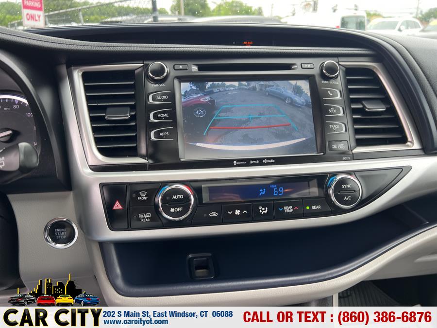2017 Toyota Highlander XLE V6 AWD (Natl), available for sale in East Windsor, Connecticut | Car City LLC. East Windsor, Connecticut 2017 Toyota Highlander XLE V6 AWD (Natl), available for sale in East Windsor, Connecticut | Car City LLC. East Windsor, Connecticut