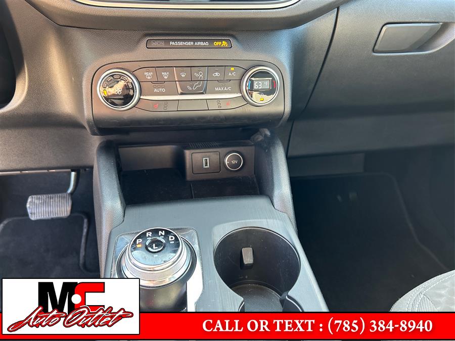 2020 Ford Escape SE AWD, available for sale in Colby, Kansas | M C Auto Outlet Inc. Colby, Kansas 2020 Ford Escape SE AWD, available for sale in Colby, Kansas | M C Auto Outlet Inc. Colby, Kansas