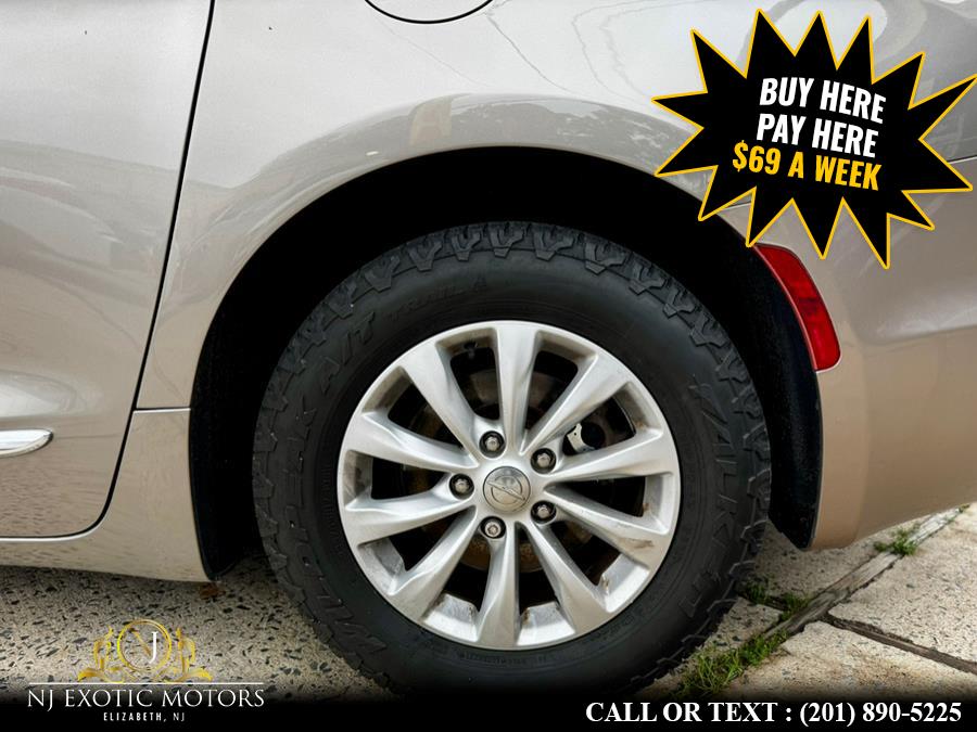 2018 Chrysler Pacifica Touring L FWD, available for sale in Elizabeth, New Jersey | NJ Exotic Motors. Elizabeth, New Jersey 2018 Chrysler Pacifica Touring L FWD, available for sale in Elizabeth, New Jersey | NJ Exotic Motors. Elizabeth, New Jersey