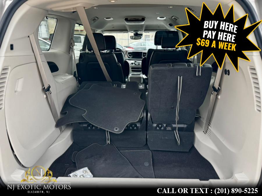 2018 Chrysler Pacifica Touring L FWD, available for sale in Elizabeth, New Jersey | NJ Exotic Motors. Elizabeth, New Jersey 2018 Chrysler Pacifica Touring L FWD, available for sale in Elizabeth, New Jersey | NJ Exotic Motors. Elizabeth, New Jersey