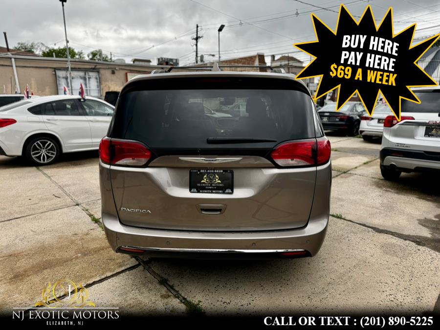 2018 Chrysler Pacifica Touring L FWD, available for sale in Elizabeth, New Jersey | NJ Exotic Motors. Elizabeth, New Jersey 2018 Chrysler Pacifica Touring L FWD, available for sale in Elizabeth, New Jersey | NJ Exotic Motors. Elizabeth, New Jersey