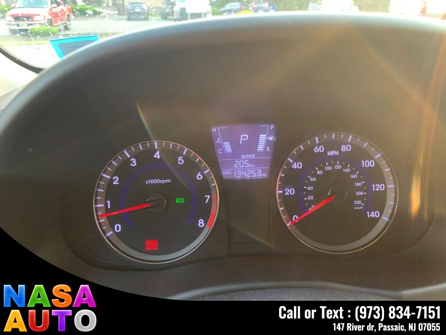 2013 Hyundai Accent 5dr HB Auto SE, available for sale in Passaic, New Jersey | Nasa Auto. Passaic, New Jersey 2013 Hyundai Accent 5dr HB Auto SE, available for sale in Passaic, New Jersey | Nasa Auto. Passaic, New Jersey