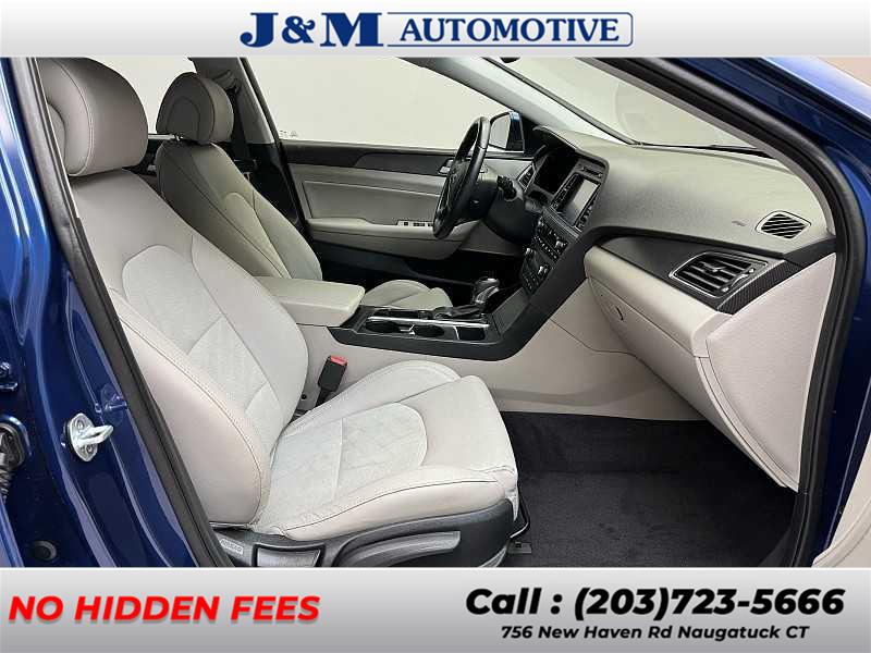 2016 Hyundai Sonata 2.4L Sport, available for sale in Naugatuck, Connecticut | J&M Automotive Sls&Svc LLC. Naugatuck, Connecticut 2016 Hyundai Sonata 2.4L Sport, available for sale in Naugatuck, Connecticut | J&M Automotive Sls&Svc LLC. Naugatuck, Connecticut