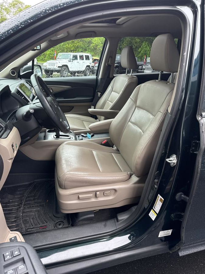 2016 Honda Pilot AWD 4dr EX-L, available for sale in Branford, Connecticut | Al Mac Motors 2. Branford, Connecticut 2016 Honda Pilot AWD 4dr EX-L, available for sale in Branford, Connecticut | Al Mac Motors 2. Branford, Connecticut