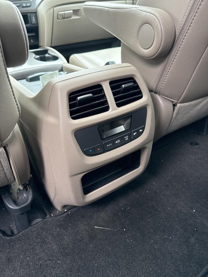 2016 Honda Pilot AWD 4dr EX-L, available for sale in Branford, Connecticut | Al Mac Motors 2. Branford, Connecticut 2016 Honda Pilot AWD 4dr EX-L, available for sale in Branford, Connecticut | Al Mac Motors 2. Branford, Connecticut