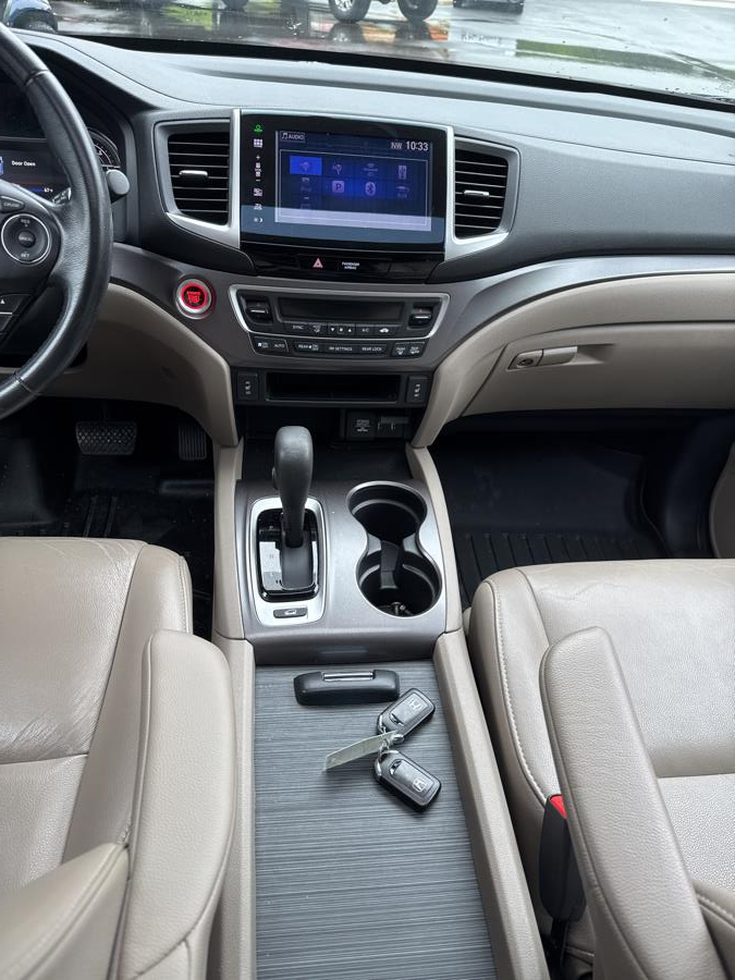2016 Honda Pilot AWD 4dr EX-L, available for sale in Branford, Connecticut | Al Mac Motors 2. Branford, Connecticut 2016 Honda Pilot AWD 4dr EX-L, available for sale in Branford, Connecticut | Al Mac Motors 2. Branford, Connecticut