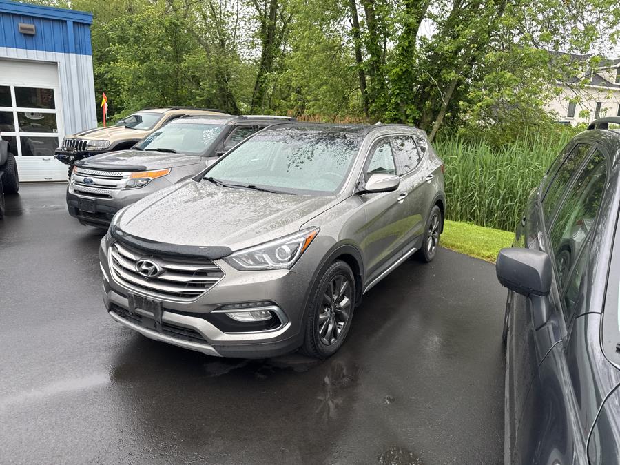 Used 2018 Hyundai Santa Fe Sport in Branford, Connecticut | Al Mac Motors 2. Branford, Connecticut