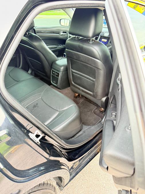 2016 Chrysler 300 4dr Sdn Limited RWD, available for sale in Kissimmee, Florida | Nationwide Auto Trading LLC. Kissimmee, Florida 2016 Chrysler 300 4dr Sdn Limited RWD, available for sale in Kissimmee, Florida | Nationwide Auto Trading LLC. Kissimmee, Florida
