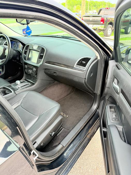 2016 Chrysler 300 4dr Sdn Limited RWD, available for sale in Kissimmee, Florida | Nationwide Auto Trading LLC. Kissimmee, Florida 2016 Chrysler 300 4dr Sdn Limited RWD, available for sale in Kissimmee, Florida | Nationwide Auto Trading LLC. Kissimmee, Florida