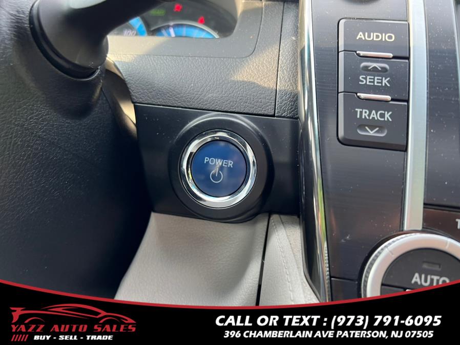 2012 Toyota Camry Hybrid 4dr Sdn XLE, available for sale in Paterson, New Jersey | Yazz Auto Sales. Paterson, New Jersey 2012 Toyota Camry Hybrid 4dr Sdn XLE, available for sale in Paterson, New Jersey | Yazz Auto Sales. Paterson, New Jersey