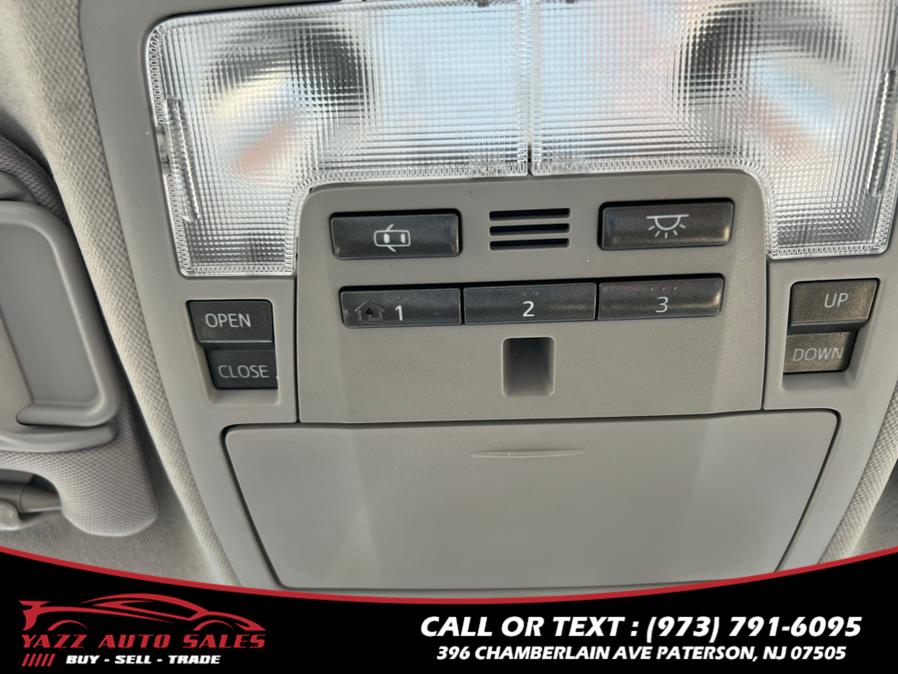 2012 Toyota Camry Hybrid 4dr Sdn XLE, available for sale in Paterson, New Jersey | Yazz Auto Sales. Paterson, New Jersey 2012 Toyota Camry Hybrid 4dr Sdn XLE, available for sale in Paterson, New Jersey | Yazz Auto Sales. Paterson, New Jersey