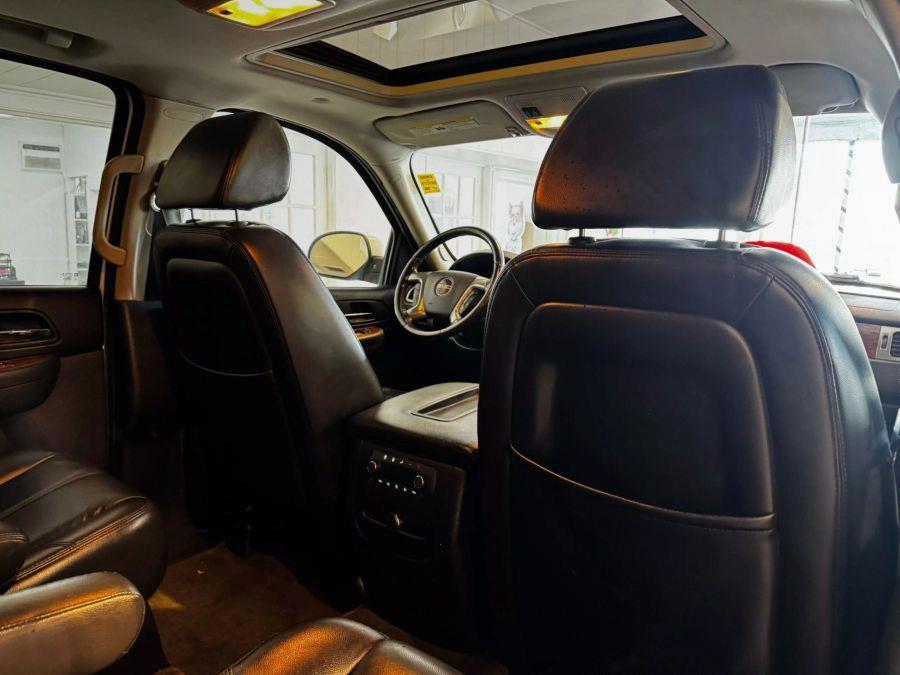 2007 GMC Yukon SLT Sport Utility 4D, available for sale in Santa Ana, California | K&T Motor LLC. Santa Ana, California 2007 GMC Yukon SLT Sport Utility 4D, available for sale in Santa Ana, California | K&T Motor LLC. Santa Ana, California