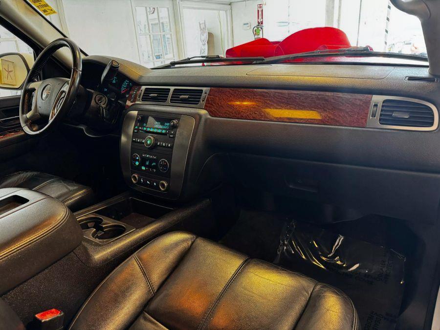2007 GMC Yukon SLT Sport Utility 4D, available for sale in Santa Ana, California | K&T Motor LLC. Santa Ana, California 2007 GMC Yukon SLT Sport Utility 4D, available for sale in Santa Ana, California | K&T Motor LLC. Santa Ana, California