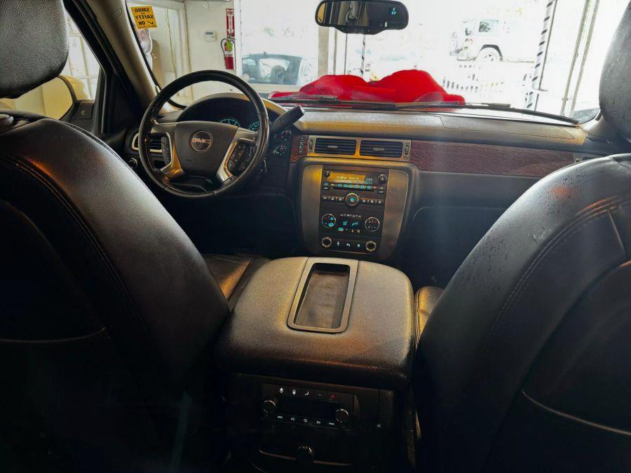 2007 GMC Yukon SLT Sport Utility 4D, available for sale in Santa Ana, California | K&T Motor LLC. Santa Ana, California 2007 GMC Yukon SLT Sport Utility 4D, available for sale in Santa Ana, California | K&T Motor LLC. Santa Ana, California