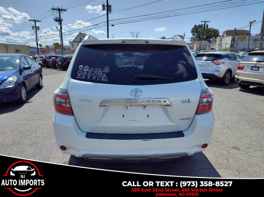 2008 Toyota Highlander Hybrid 4WD 4dr Limited w/3rd Row (Natl), available for sale in Paterson, New Jersey | NJ Auto Imports. Paterson, New Jersey 2008 Toyota Highlander Hybrid 4WD 4dr Limited w/3rd Row (Natl), available for sale in Paterson, New Jersey | NJ Auto Imports. Paterson, New Jersey