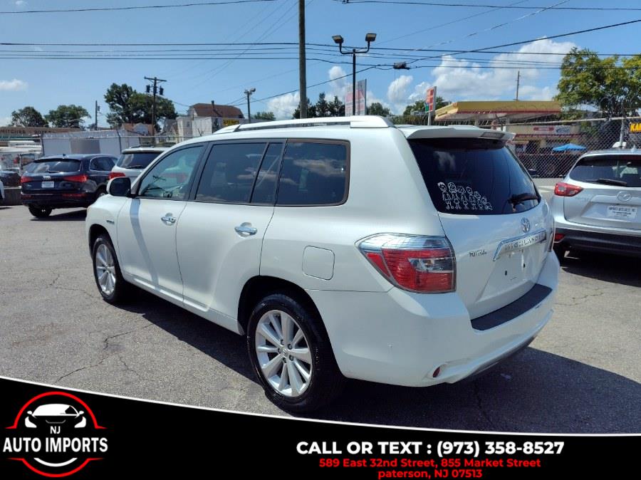 2008 Toyota Highlander Hybrid 4WD 4dr Limited w/3rd Row (Natl), available for sale in Paterson, New Jersey | NJ Auto Imports. Paterson, New Jersey 2008 Toyota Highlander Hybrid 4WD 4dr Limited w/3rd Row (Natl), available for sale in Paterson, New Jersey | NJ Auto Imports. Paterson, New Jersey