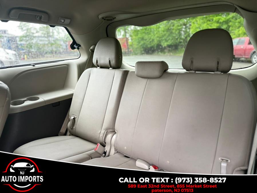 2017 Toyota Sienna XLE Premium FWD 8-Passenger (Natl), available for sale in Paterson, New Jersey | NJ Auto Imports. Paterson, New Jersey 2017 Toyota Sienna XLE Premium FWD 8-Passenger (Natl), available for sale in Paterson, New Jersey | NJ Auto Imports. Paterson, New Jersey