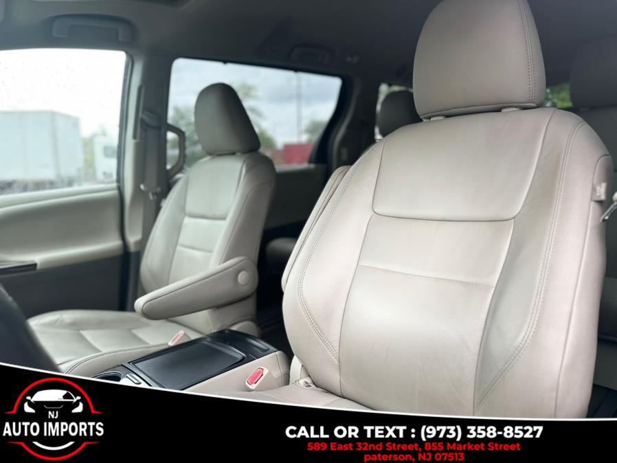 2017 Toyota Sienna XLE Premium FWD 8-Passenger (Natl), available for sale in Paterson, New Jersey | NJ Auto Imports. Paterson, New Jersey 2017 Toyota Sienna XLE Premium FWD 8-Passenger (Natl), available for sale in Paterson, New Jersey | NJ Auto Imports. Paterson, New Jersey