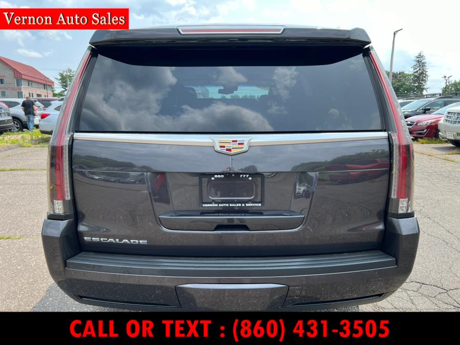 2018 Cadillac Escalade 4WD 4dr Luxury, available for sale in Manchester, Connecticut | Vernon Auto Sale & Service. Manchester, Connecticut 2018 Cadillac Escalade 4WD 4dr Luxury, available for sale in Manchester, Connecticut | Vernon Auto Sale & Service. Manchester, Connecticut