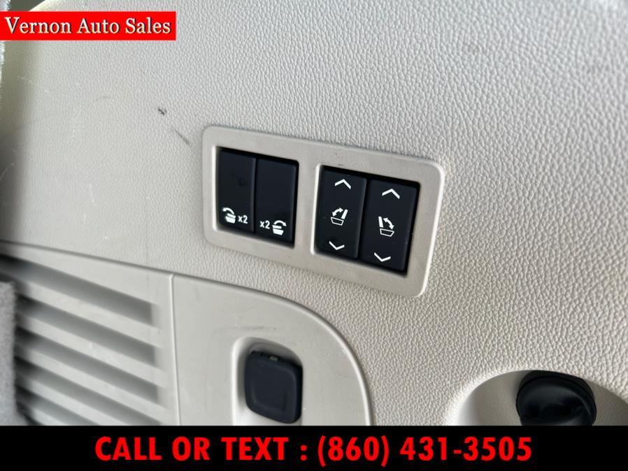 2018 Cadillac Escalade 4WD 4dr Luxury, available for sale in Manchester, Connecticut | Vernon Auto Sale & Service. Manchester, Connecticut 2018 Cadillac Escalade 4WD 4dr Luxury, available for sale in Manchester, Connecticut | Vernon Auto Sale & Service. Manchester, Connecticut