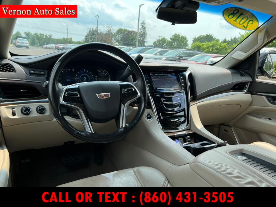 2018 Cadillac Escalade 4WD 4dr Luxury, available for sale in Manchester, Connecticut | Vernon Auto Sale & Service. Manchester, Connecticut 2018 Cadillac Escalade 4WD 4dr Luxury, available for sale in Manchester, Connecticut | Vernon Auto Sale & Service. Manchester, Connecticut