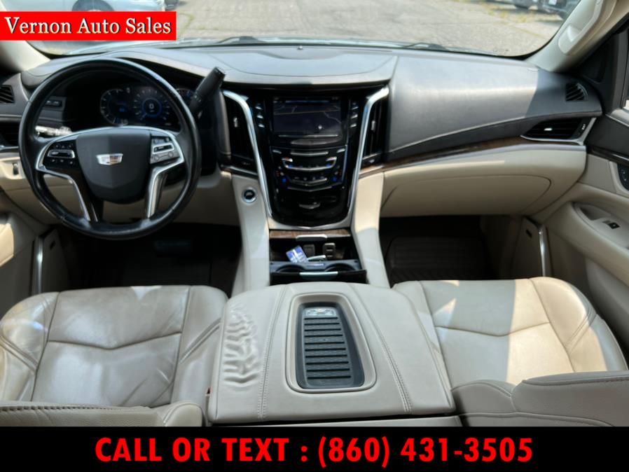 2018 Cadillac Escalade 4WD 4dr Luxury, available for sale in Manchester, Connecticut | Vernon Auto Sale & Service. Manchester, Connecticut 2018 Cadillac Escalade 4WD 4dr Luxury, available for sale in Manchester, Connecticut | Vernon Auto Sale & Service. Manchester, Connecticut