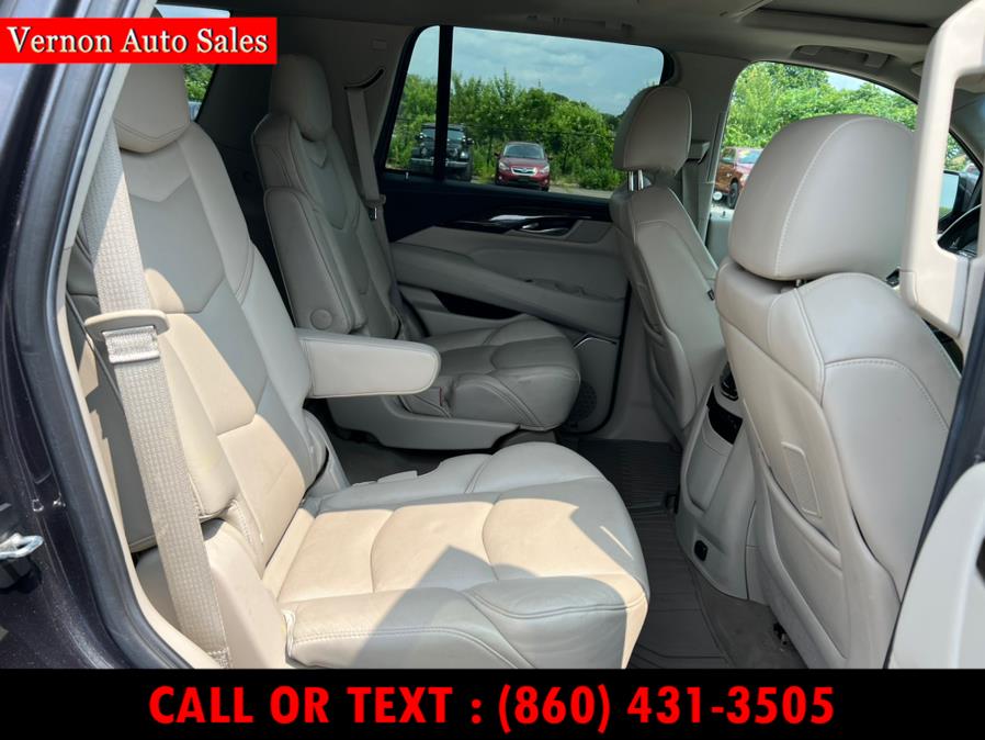 2018 Cadillac Escalade 4WD 4dr Luxury, available for sale in Manchester, Connecticut | Vernon Auto Sale & Service. Manchester, Connecticut 2018 Cadillac Escalade 4WD 4dr Luxury, available for sale in Manchester, Connecticut | Vernon Auto Sale & Service. Manchester, Connecticut