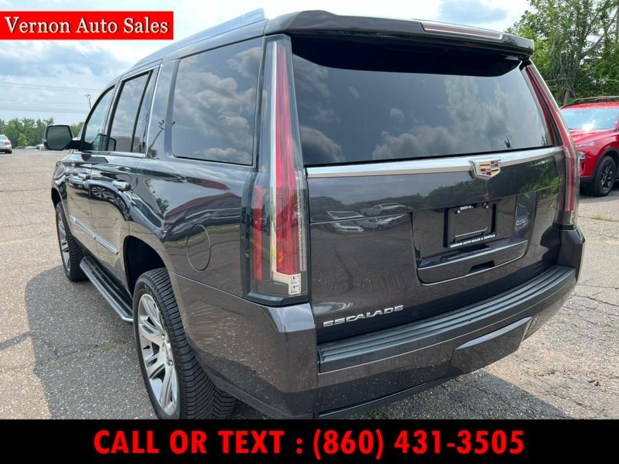 2018 Cadillac Escalade 4WD 4dr Luxury, available for sale in Manchester, Connecticut | Vernon Auto Sale & Service. Manchester, Connecticut 2018 Cadillac Escalade 4WD 4dr Luxury, available for sale in Manchester, Connecticut | Vernon Auto Sale & Service. Manchester, Connecticut