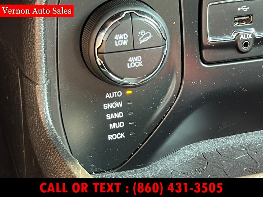 2015 Jeep Renegade 4WD 4dr Trailhawk, available for sale in Manchester, Connecticut | Vernon Auto Sale & Service. Manchester, Connecticut 2015 Jeep Renegade 4WD 4dr Trailhawk, available for sale in Manchester, Connecticut | Vernon Auto Sale & Service. Manchester, Connecticut