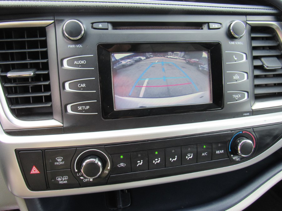 2014 Toyota Highlander LE, available for sale in Worcester, Massachusetts | Hilario's Auto Sales Inc.. Worcester, Massachusetts 2014 Toyota Highlander LE, available for sale in Worcester, Massachusetts | Hilario's Auto Sales Inc.. Worcester, Massachusetts