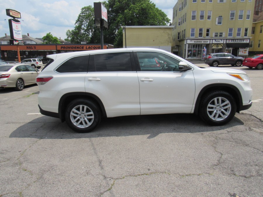 2014 Toyota Highlander LE, available for sale in Worcester, Massachusetts | Hilario's Auto Sales Inc.. Worcester, Massachusetts 2014 Toyota Highlander LE, available for sale in Worcester, Massachusetts | Hilario's Auto Sales Inc.. Worcester, Massachusetts