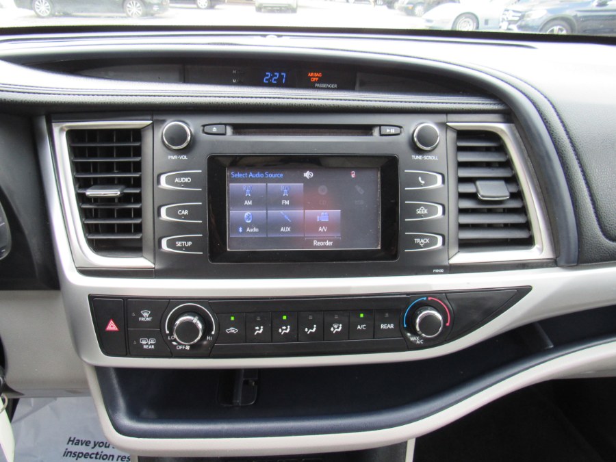 2014 Toyota Highlander LE, available for sale in Worcester, Massachusetts | Hilario's Auto Sales Inc.. Worcester, Massachusetts 2014 Toyota Highlander LE, available for sale in Worcester, Massachusetts | Hilario's Auto Sales Inc.. Worcester, Massachusetts