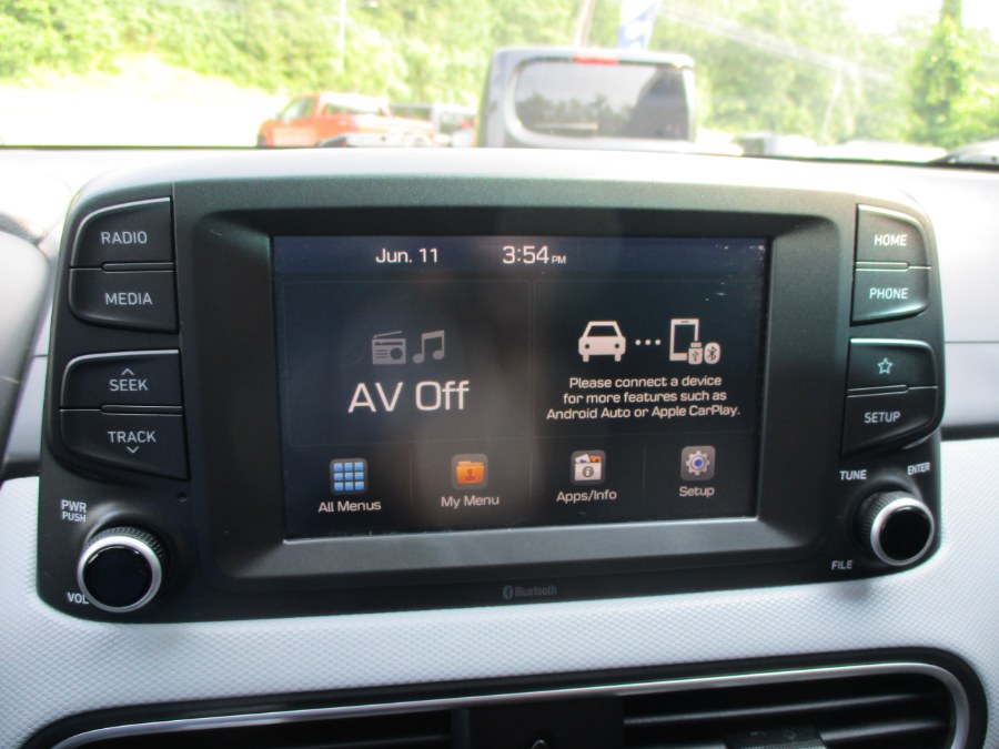 2019 Hyundai Kona SE Auto AWD, available for sale in Meriden, Connecticut | Cos Central Auto. Meriden, Connecticut 2019 Hyundai Kona SE Auto AWD, available for sale in Meriden, Connecticut | Cos Central Auto. Meriden, Connecticut