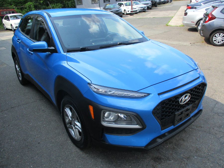 2019 Hyundai Kona SE Auto AWD, available for sale in Meriden, Connecticut | Cos Central Auto. Meriden, Connecticut 2019 Hyundai Kona SE Auto AWD, available for sale in Meriden, Connecticut | Cos Central Auto. Meriden, Connecticut