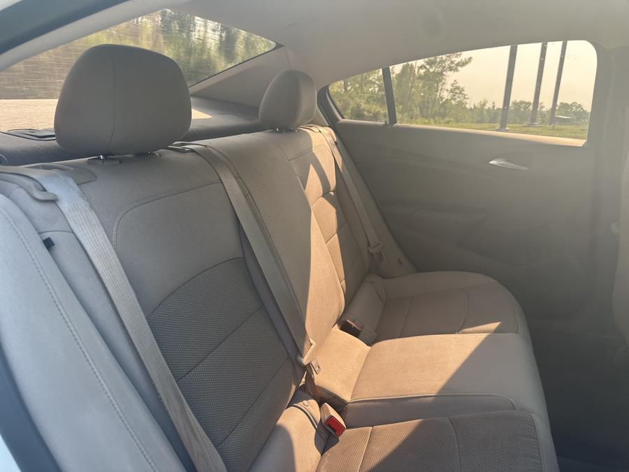 2017 Chevrolet Cruze 4dr Sdn 1.4L LS w/1SB, available for sale in Beavercreek, Ohio | Wholesale Direct Motors. Beavercreek, Ohio 2017 Chevrolet Cruze 4dr Sdn 1.4L LS w/1SB, available for sale in Beavercreek, Ohio | Wholesale Direct Motors. Beavercreek, Ohio