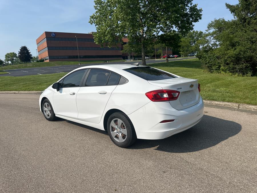 2017 Chevrolet Cruze 4dr Sdn 1.4L LS w/1SB, available for sale in Beavercreek, Ohio | Wholesale Direct Motors. Beavercreek, Ohio 2017 Chevrolet Cruze 4dr Sdn 1.4L LS w/1SB, available for sale in Beavercreek, Ohio | Wholesale Direct Motors. Beavercreek, Ohio
