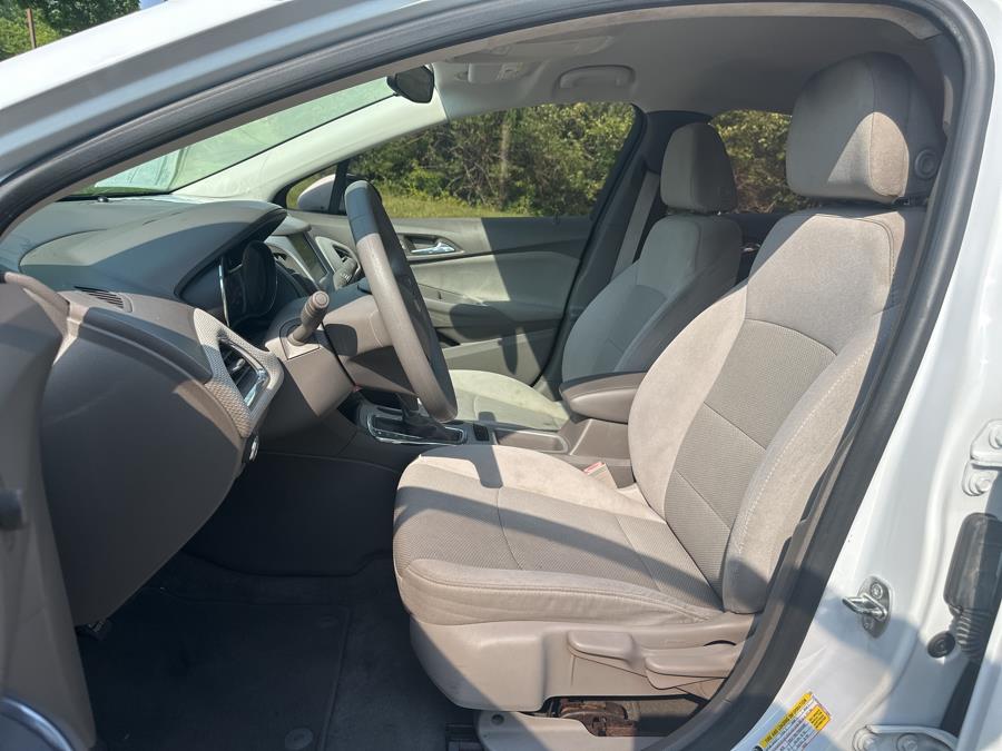 2017 Chevrolet Cruze 4dr Sdn 1.4L LS w/1SB, available for sale in Beavercreek, Ohio | Wholesale Direct Motors. Beavercreek, Ohio 2017 Chevrolet Cruze 4dr Sdn 1.4L LS w/1SB, available for sale in Beavercreek, Ohio | Wholesale Direct Motors. Beavercreek, Ohio