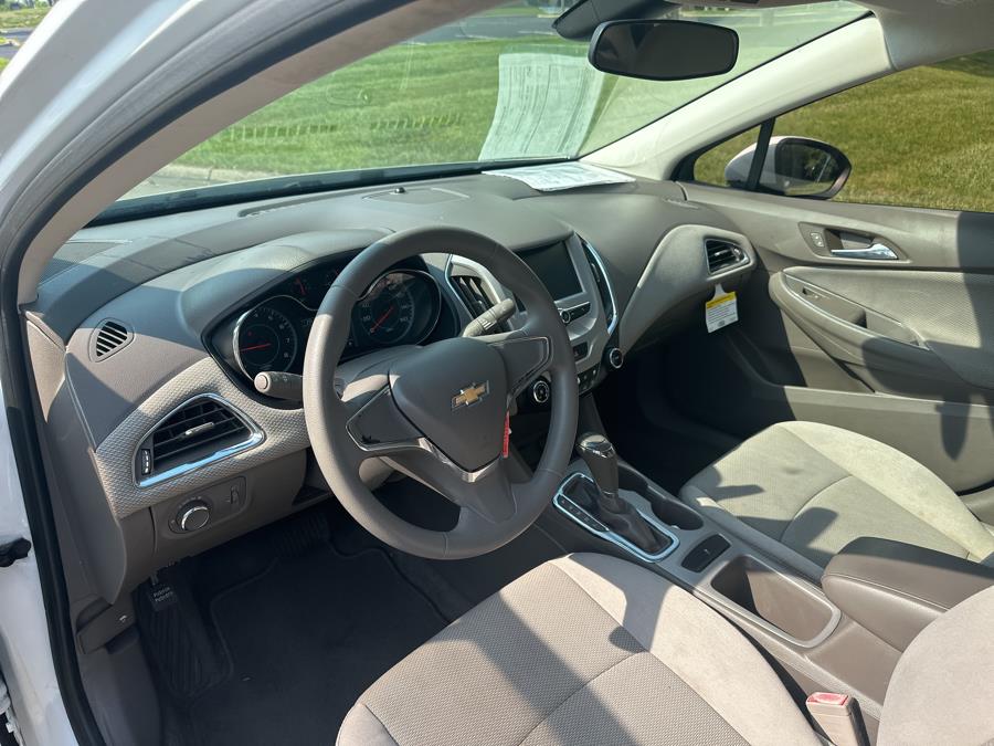 2017 Chevrolet Cruze 4dr Sdn 1.4L LS w/1SB, available for sale in Beavercreek, Ohio | Wholesale Direct Motors. Beavercreek, Ohio 2017 Chevrolet Cruze 4dr Sdn 1.4L LS w/1SB, available for sale in Beavercreek, Ohio | Wholesale Direct Motors. Beavercreek, Ohio