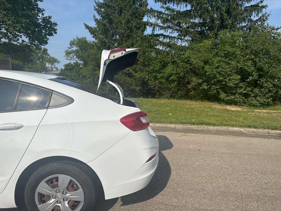 2017 Chevrolet Cruze 4dr Sdn 1.4L LS w/1SB, available for sale in Beavercreek, Ohio | Wholesale Direct Motors. Beavercreek, Ohio 2017 Chevrolet Cruze 4dr Sdn 1.4L LS w/1SB, available for sale in Beavercreek, Ohio | Wholesale Direct Motors. Beavercreek, Ohio