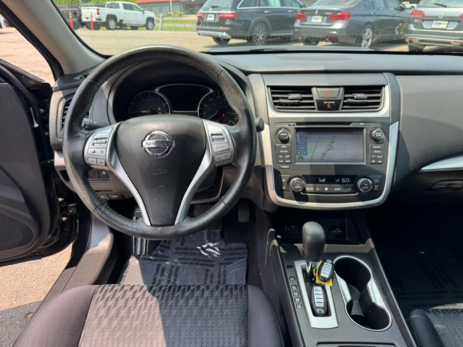 2016 Nissan Altima 4dr Sdn I4 2.5 SR, available for sale in Berlin, Connecticut | Tru Auto Mall. Berlin, Connecticut 2016 Nissan Altima 4dr Sdn I4 2.5 SR, available for sale in Berlin, Connecticut | Tru Auto Mall. Berlin, Connecticut