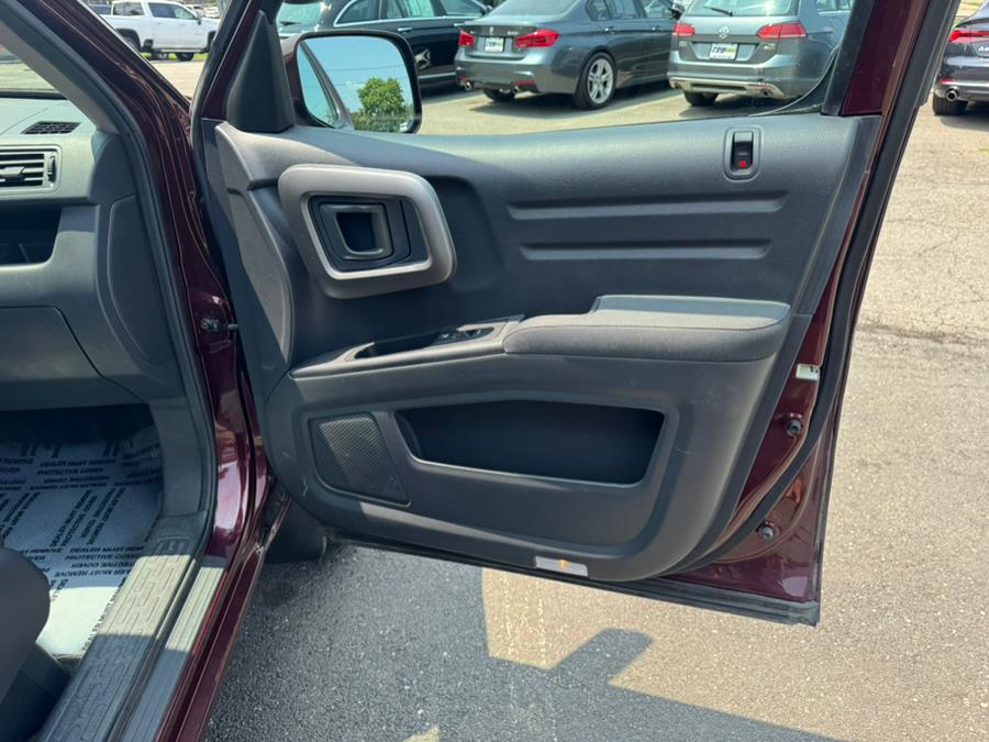 2013 Honda Ridgeline 4WD Crew Cab RTS, available for sale in Berlin, Connecticut | Tru Auto Mall. Berlin, Connecticut 2013 Honda Ridgeline 4WD Crew Cab RTS, available for sale in Berlin, Connecticut | Tru Auto Mall. Berlin, Connecticut