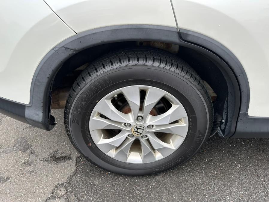 2013 Honda CR-V AWD 5dr EX-L w/Navi, available for sale in New Britain, Connecticut | Central Auto Sales & Service. New Britain, Connecticut 2013 Honda CR-V AWD 5dr EX-L w/Navi, available for sale in New Britain, Connecticut | Central Auto Sales & Service. New Britain, Connecticut