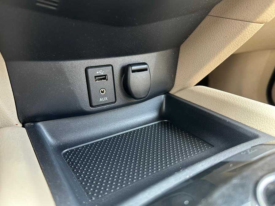 2016 Nissan Rogue FWD 4dr SV, available for sale in New Britain, Connecticut | Central Auto Sales & Service. New Britain, Connecticut 2016 Nissan Rogue FWD 4dr SV, available for sale in New Britain, Connecticut | Central Auto Sales & Service. New Britain, Connecticut