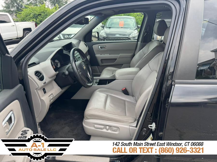 2011 Honda Pilot 4WD 4dr EX-L w/RES, available for sale in East Windsor, Connecticut | A1 Auto Sale LLC. East Windsor, Connecticut 2011 Honda Pilot 4WD 4dr EX-L w/RES, available for sale in East Windsor, Connecticut | A1 Auto Sale LLC. East Windsor, Connecticut