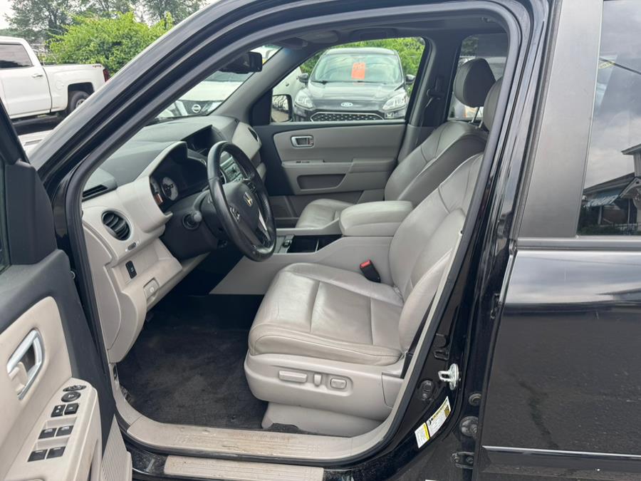 2011 Honda Pilot 4WD 4dr EX-L w/RES, available for sale in East Windsor, Connecticut | A1 Auto Sale LLC. East Windsor, Connecticut 2011 Honda Pilot 4WD 4dr EX-L w/RES, available for sale in East Windsor, Connecticut | A1 Auto Sale LLC. East Windsor, Connecticut